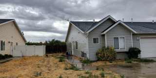 3 Bedroom 2 Bath Twin Home Gallery 1
