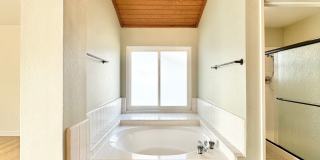 OC: Spacious 4BD/2.5BA Home in Irvine with Hot Tub, 3-Car Garage & Backyard Retreat Gallery 17
