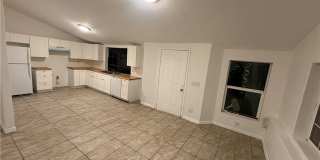 1396 Garnet Gallery 3
