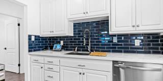 Renovated Hayward Home: Central AC, Garage, and Modern Upgrades Gallery 11