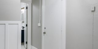 Elegant Renovation! HUGE 1 Bed 1 Bath Available Now! Gallery 16
