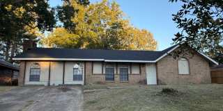 Completely Renovated 4-Bedroom Home | Spacious Living in the 39209 Area Gallery 1