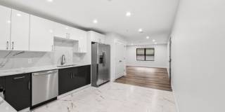 180 Carroll St Gallery 13