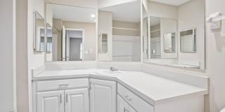 5027 Stratford Pine Lane Gallery 35