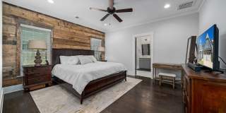 2197 SAMUEL PASS Gallery 15