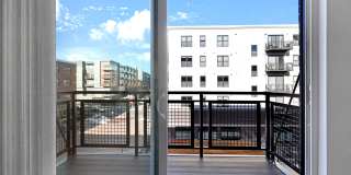 The Shoreham On France Gallery 82