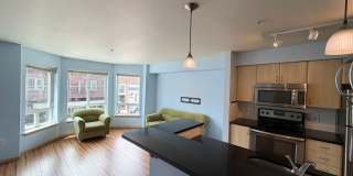 Light & Bright Studio in Queen Anne! Gallery 11