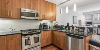 1425 LOCUST STREET Gallery 10