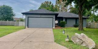 NIXA - 616 E. BARBARA CT. - PET NEGOTIABLE - CALL OFFICE FOR SHOWING INFORMATION Gallery 1
