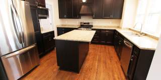 Amazing is an understatement for this 5-star Kitchen! Famous Warren Buffet Neighborhood Gallery 31