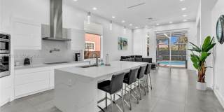 5851 NW 125th Ter Gallery 1