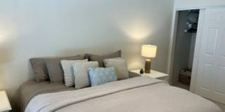 Cozy Condo in Waterfront Island Complex-Available NOW for 12 Month Tenant Gallery 12