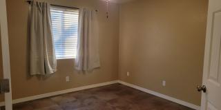 Available August!! Unfurnished Long Term Gallery 15