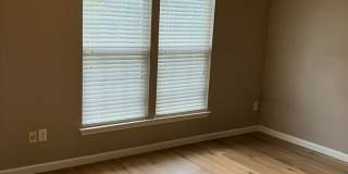 Beautiful 2/2.5 townhome in Cornelius Gallery 15