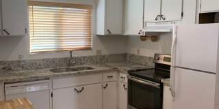 Darling condo in a great community with amenities Gallery 1
