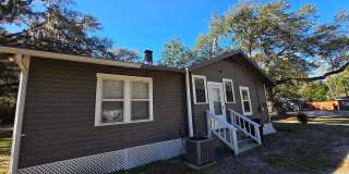 3/1 - Renovated Ranch-Style home minutes from Downtown Gallery 28