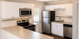Recently renovated home in great neighborhood close to schools, parks, and shopping Gallery 3