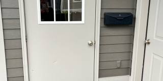 MOVE IN TODAY 1 Bedroom, 1 bathroom Spacious Apartment - Apartment above garage space. MOVE IN TODAY 1 Bedroom, 1 bathroom Spacious Apartment - Apartment above garage space. Gallery 4