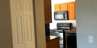 Top Unit Available! 2 Bed 1 Bath Condo Gallery 6