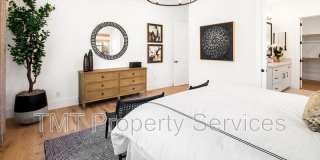 9001 Ventura Street Gallery 64