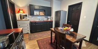 Lebanon City 3 bed- small dog allowed Gallery 1