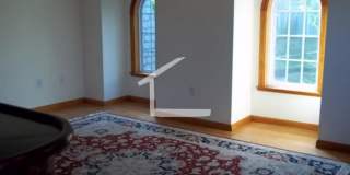 nice 4 bed in Newton Gallery 8