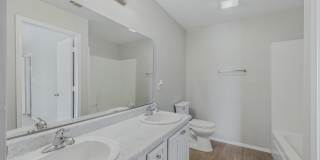 23 Green Apple Gallery 15