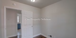 230 Taft Place Gallery 12