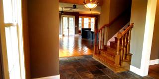 4 Bedroom Luxury Townhome - Great Location 4 Bedroom Luxury Townhome - Great Location Gallery 1