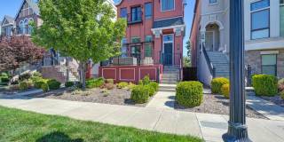 3 bedroom | 2.5 bathroom | Crocker Village Brownstone Gallery 1