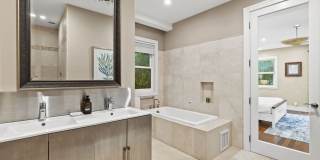 Pili Pono: Exclusive 5BR Estate w/ Pool, Spa & Panoramic Ocean Views Gallery 54
