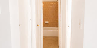 2026 Move-In Special – $500 LEASE SIGNING BONUS!! Cozy 1-Bedroom Apartment with W/D & Parking in Southeast DC Gallery 7