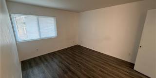 1101 W Macarthur Blvd Gallery 9