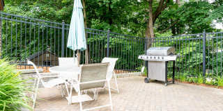 Stone Run East Gallery 22