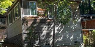 Beautifully Remodeled Studio Downtown Gallery 7