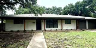 AUGUST PRE-LEASE!  Great 3 Bed/3 Bath Ranch Style Home in Bryan Gallery 1