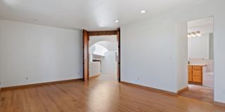 930 Valley View Drive Gallery 22