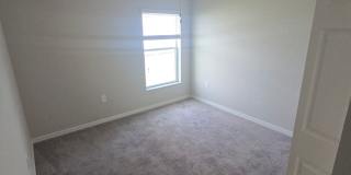 4 bed 2 bath home Gallery 12