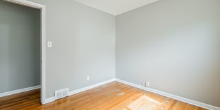 Charming 3-Bedroom Ranch in the Heart of Garden City Gallery 12