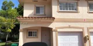 3071 Riverside Dr Gallery 1
