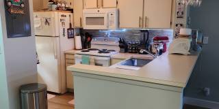 2228 North Cypress Bend Drive Gallery 3
