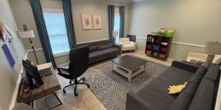 2102 Cromley Circle Gallery 15