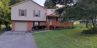 4 Bedroom / 2 Bath Home - Johnson City, TN Gallery 1