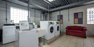 The Evelyn Gallery 14