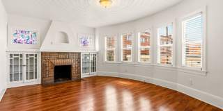 Spacious 3-Bedroom House in Oakland's Meadow Brook Gallery 5