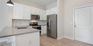 Middle Sound West Apartments Gallery 67
