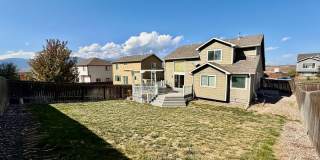 Spacious 4-Bedroom Home with Main level Living Gallery 36