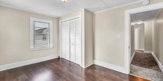 128-130 Sisson Street Gallery 23
