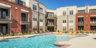 Advenir at One Eleven Gallery 9