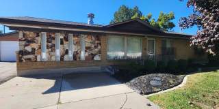 1071 W. 10550 S. Lower Unit 1071 W. 10550 S. Lower Unit Gallery 1